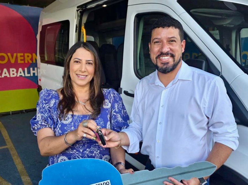 Prefeito Flauzino e deputada Cláudia Oliveira entregam investimentos de R$ 1 milhão na saúde de Itabela nesta sexta (27)