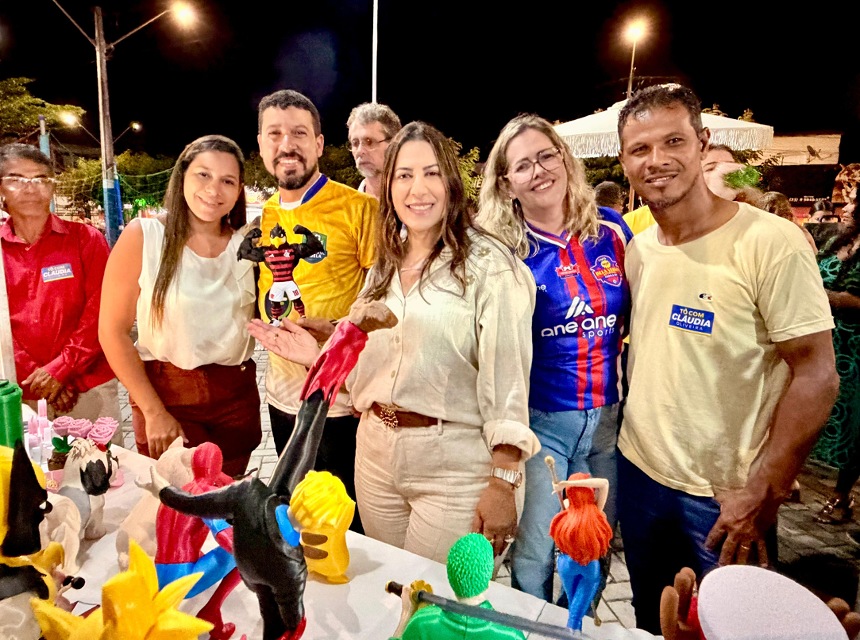 Prefeitura de Itabela realiza 1ª Feira de Mulheres Empreendedoras com artesanato, cultura e valorização das artesãs