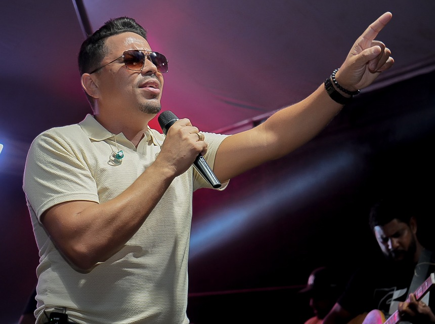 Cantor Marcelo Paixão volta aos palcos após 11 anos afastado da música