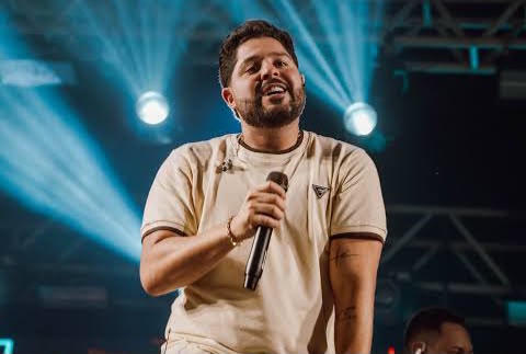 Prefeito Flauzino anuncia show de Kaio Oliveira para celebrar pavimentação asfáltica de Monte Pascoal