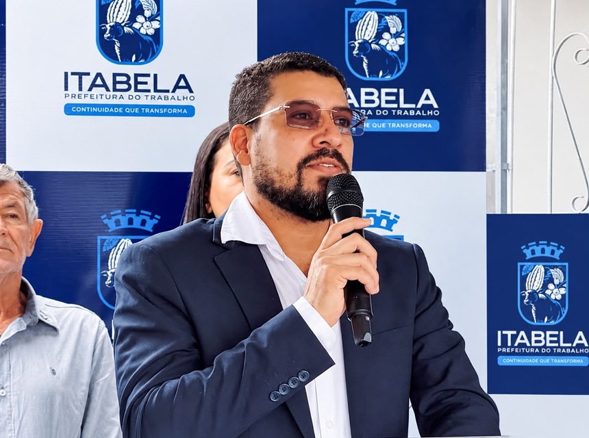 Prefeito Flauzino transfere feriado do Dia do Servidor Público em Itabela para sexta (30)