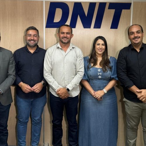Deputada Cláudia Oliveira se reúne com DNIT para tratar sobre ponte do Rio Jequitinhonha
