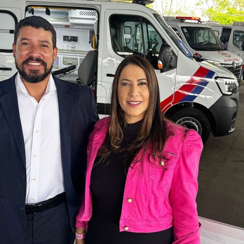 Prefeito Ricardo Flauzino conquista nova ambulância para Itabela com apoio da deputada Cláudia Oliveira