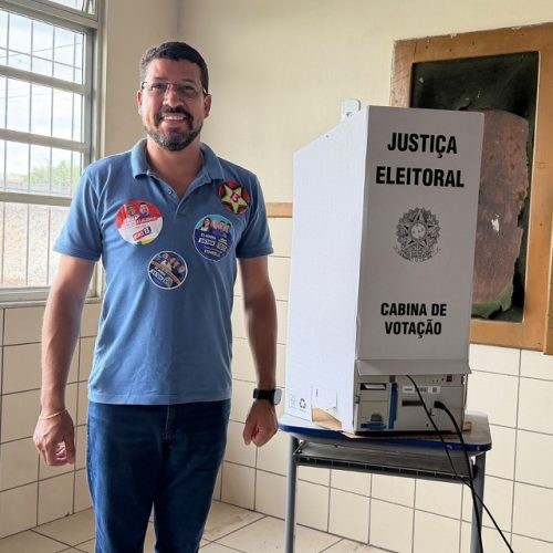 Prefeito Flauzino vota neste domingo e destaca confiança na vitória de seus candidatos
